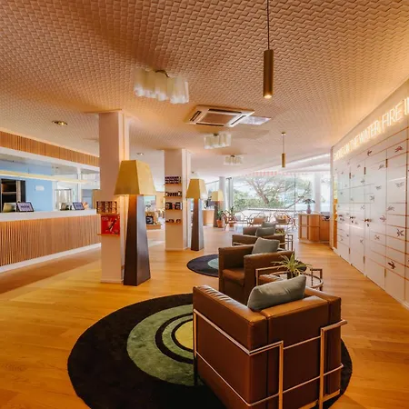 Mona Hotel 4*