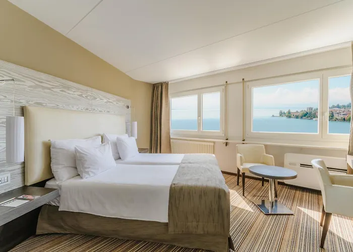 Mona 4* モントルー